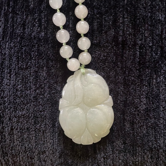 Vintage Asian jade necklace - Picture 7 of 8
